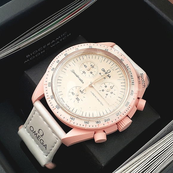 Swatch Moonswatch Venus - Picture 4 of 5